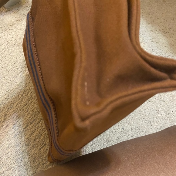 Hermes Small Tote Bag💙 Brown and Navy. One spot on the bag. See all photos - Picture 6 of 9